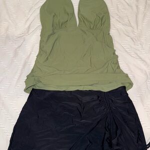 Brand unknown. Green and Black matching bathing suit